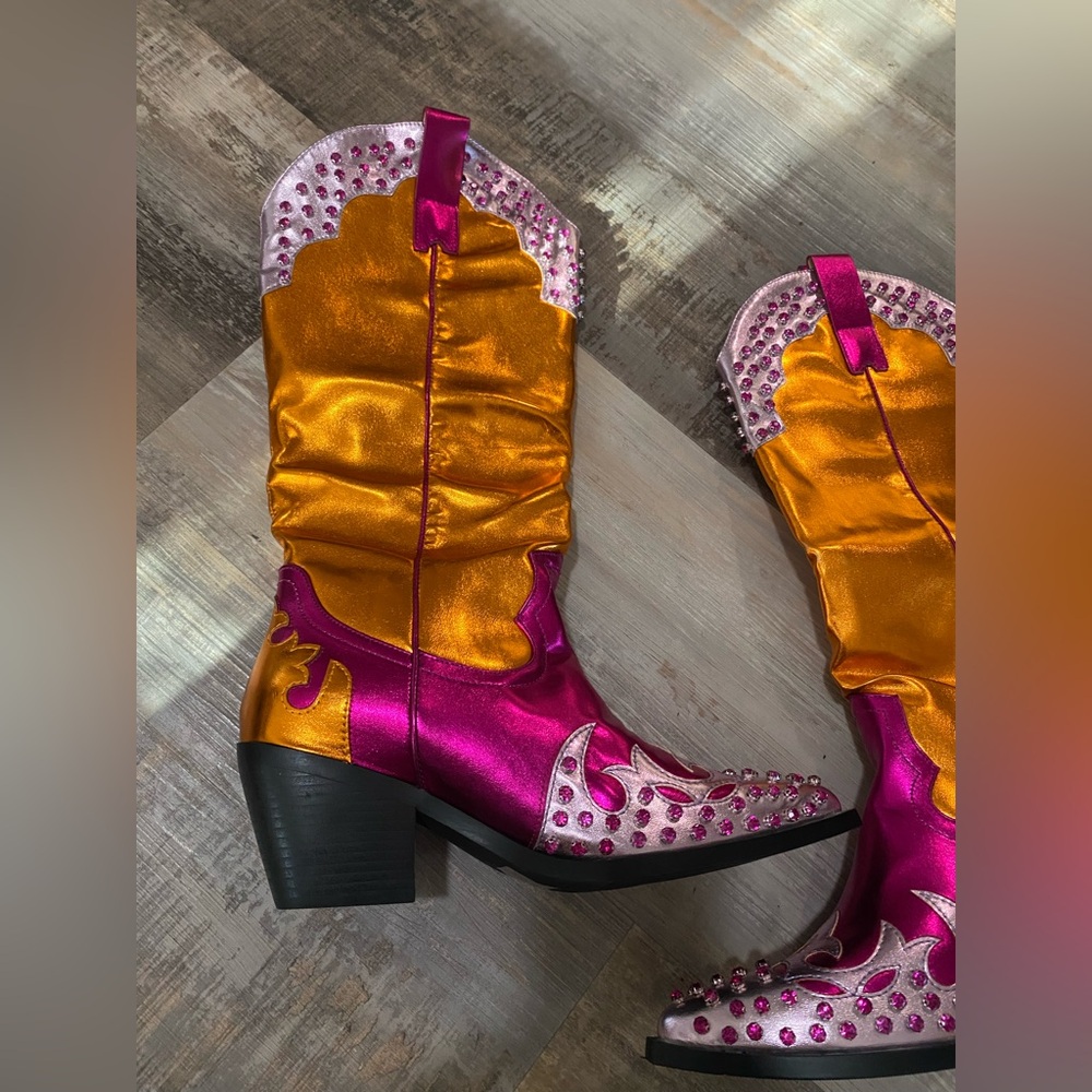 Azalea wang metallic rhinestone Pink and Orange Women's Western Boots NWOT - Picture 3 of 10